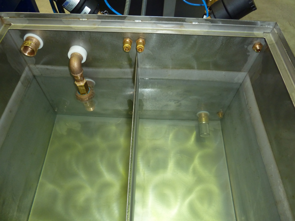 Dual chamber stainless steel water tank 